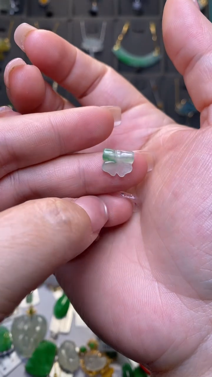 颈饰未镶嵌翡翠霧**岚净货37542