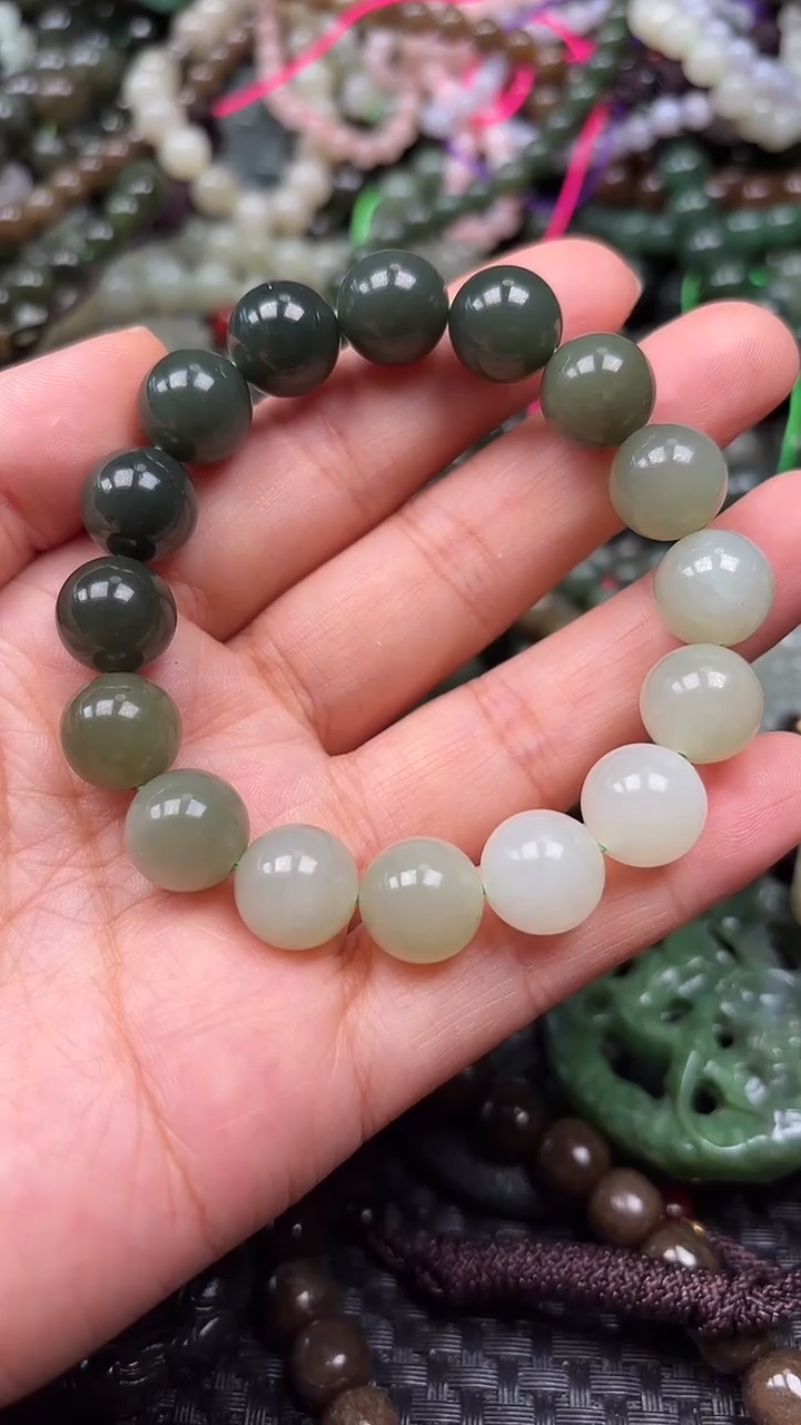 和田玉未镶嵌颈饰1