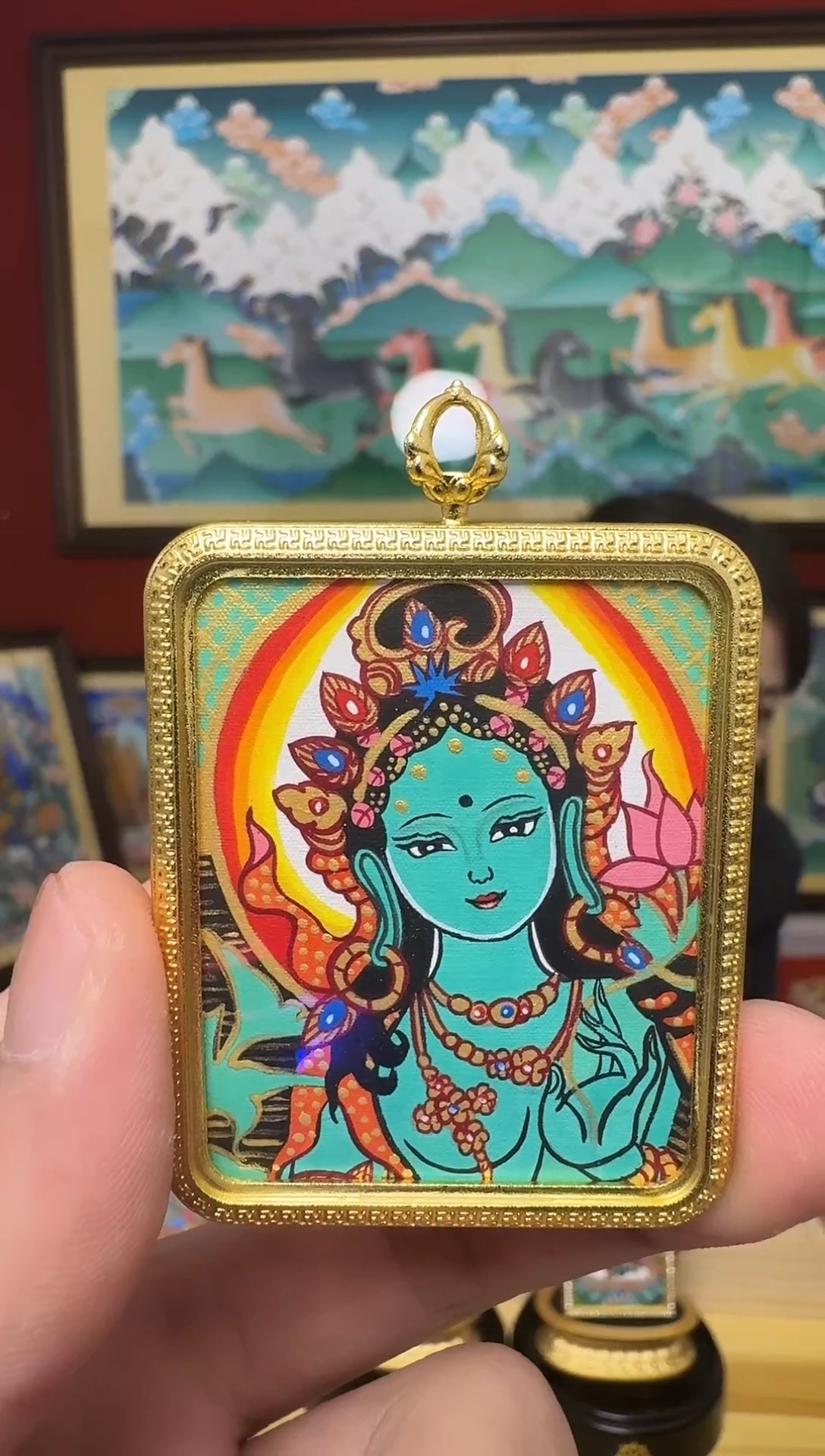 吊坠绿妈妈-热贡纯手绘-刀刀