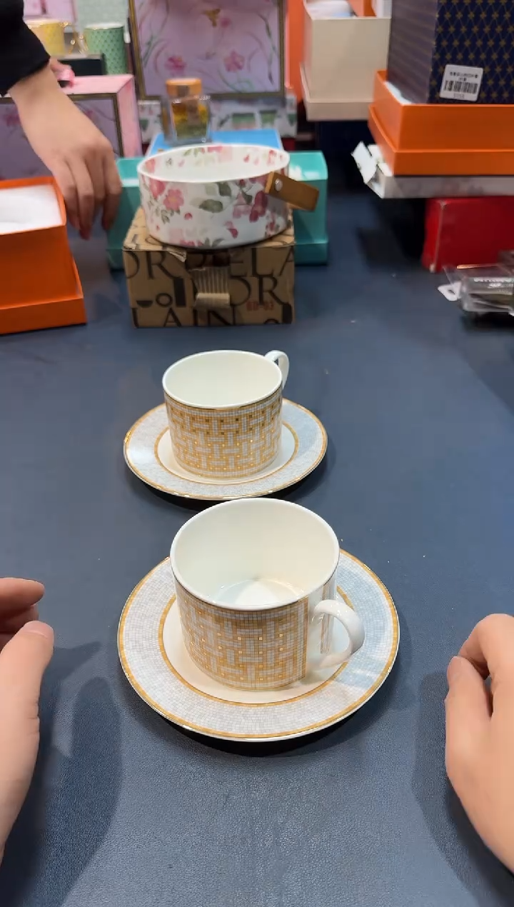 【闪购商品】碗HT161全场正品，京东包邮
