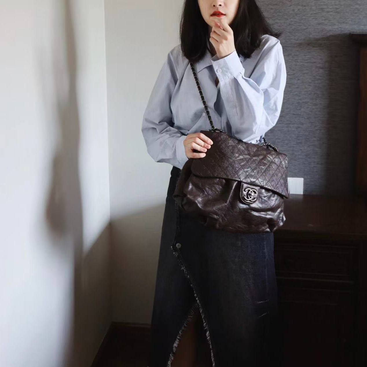 95新 Chanel/香奈儿 卡其色银扣鱼子酱XXL云朵链条包 底长36 16开