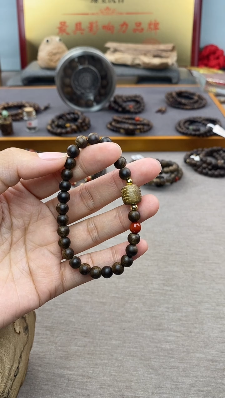 【闪购商品】沉香手串富森红土0.6+五条+配饰沉水单圈