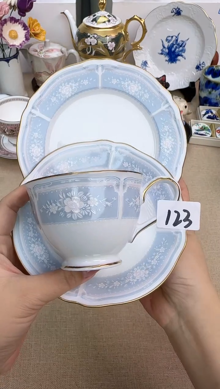 瓷片泡泡家的瓷器真好看