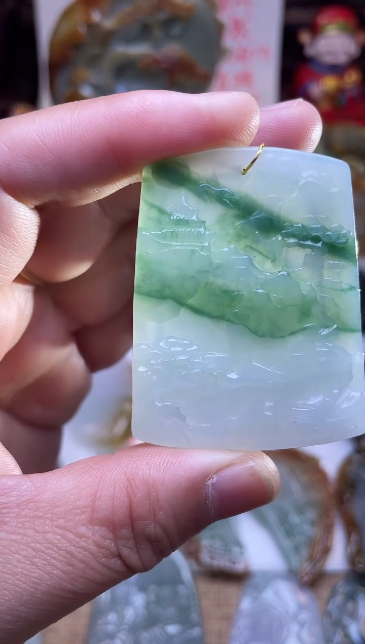 颈饰未镶嵌翡翠山水