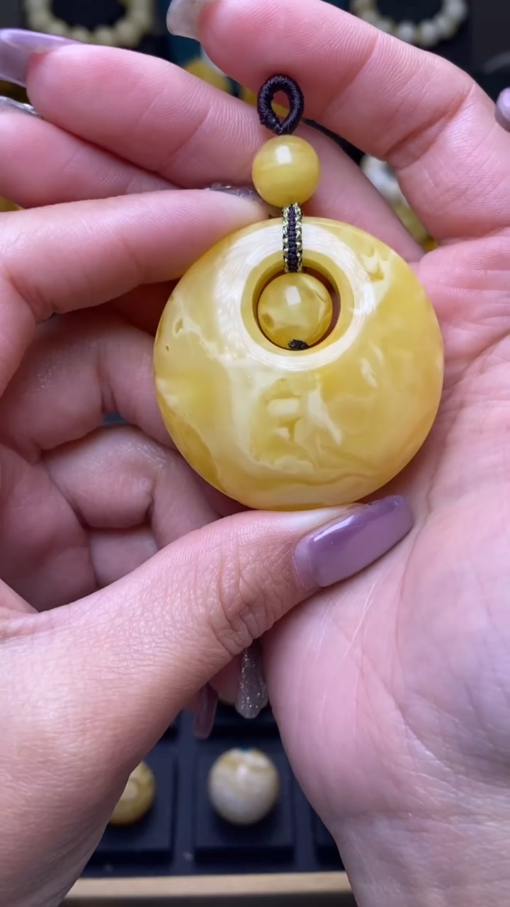 【闪购商品】琥珀裸石未镶嵌葵.105