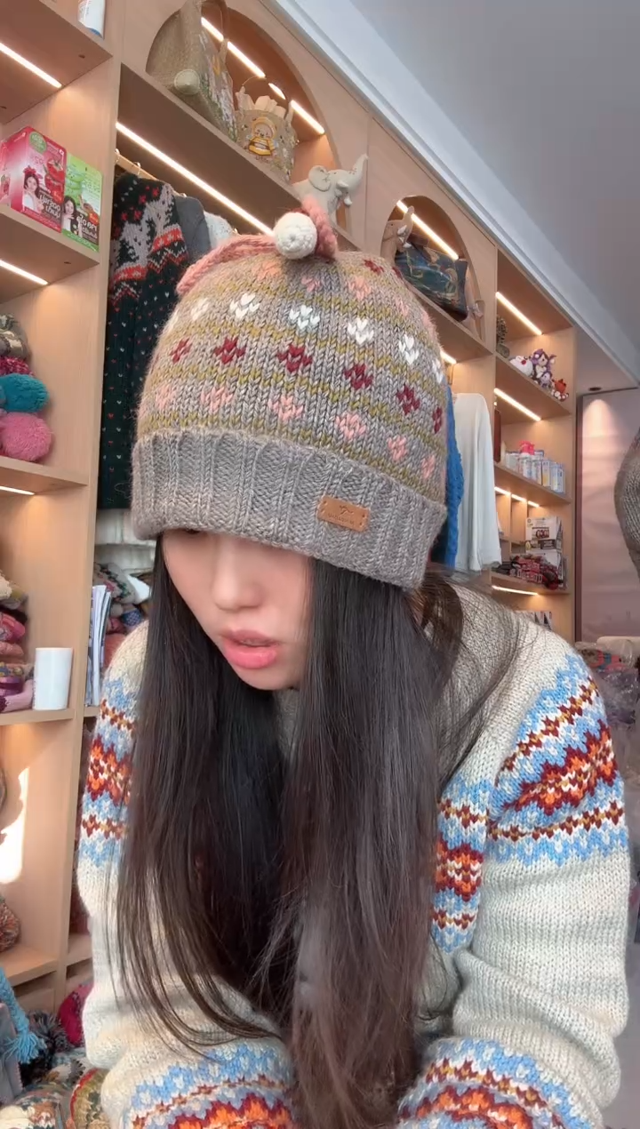 羊毛灰色好事发生帽