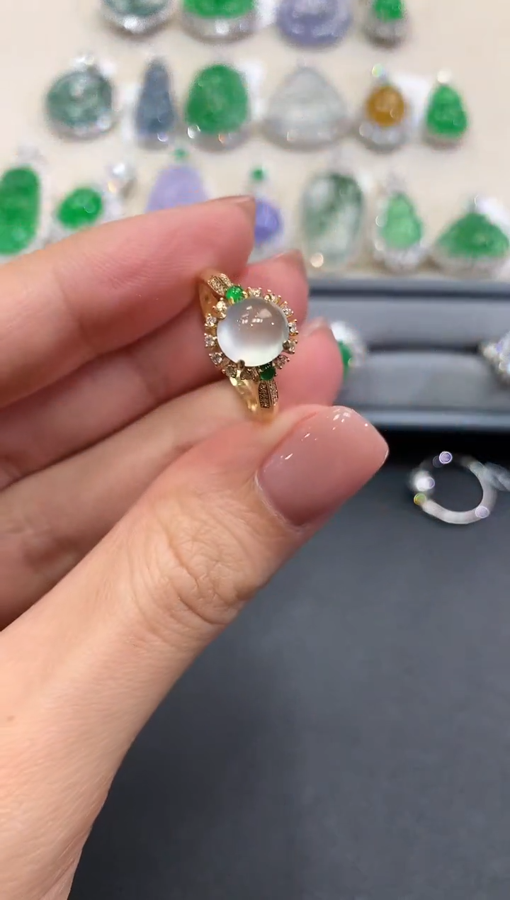 【闪购商品】翡翠戒指18K金镶嵌a149         