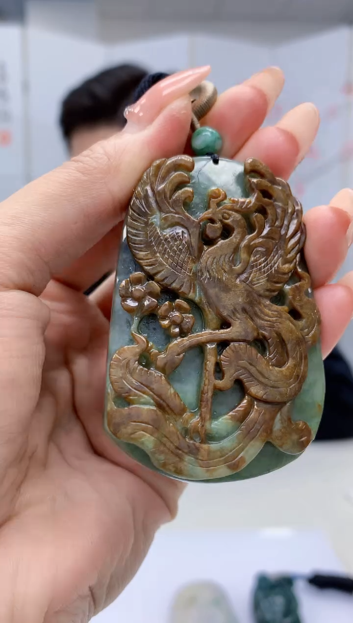 【闪购商品】定制翡翠未镶嵌4917MM-毛货挂件49