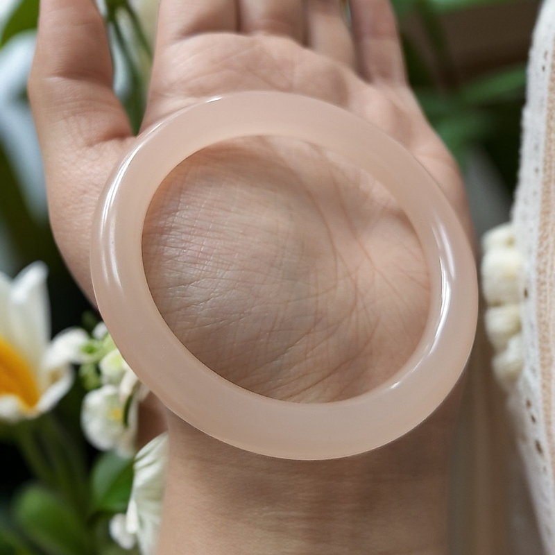 高品质新疆藕粉圆条手镯