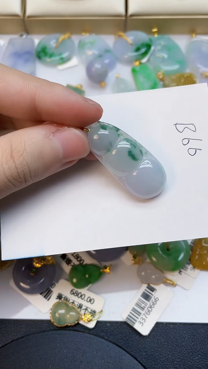 【闪购商品】翡翠颈饰18K金镶嵌00000000