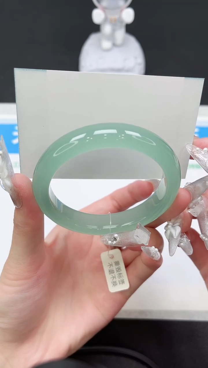 未镶嵌手镯石英质玉P11-55.3