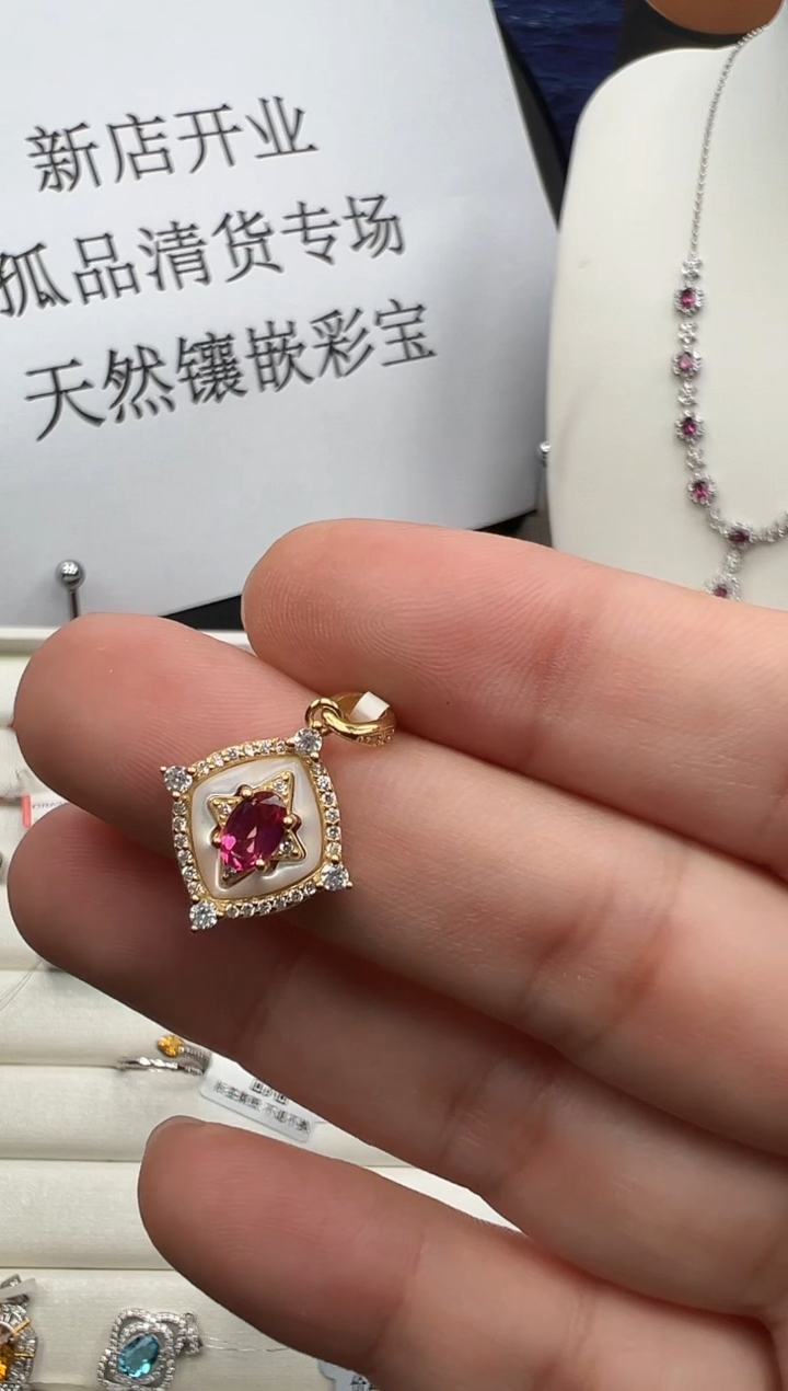 颈饰银S925镶嵌托帕石32