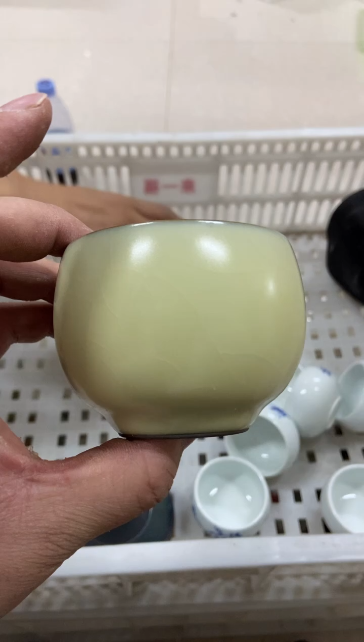杯子瓷无运费险有瑕疵的摄影的产品有使用过的痕迹有点脏介意勿拍