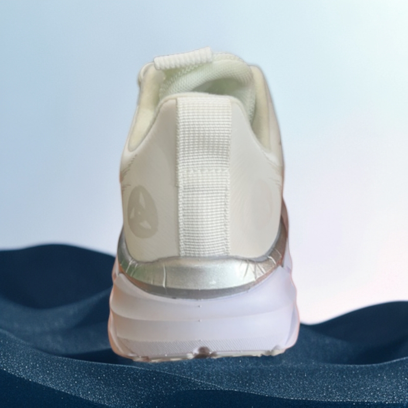 情侣通用透气男女通用男运动休闲鞋潮鞋小白鞋高帮潮流