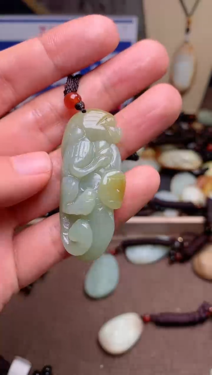 【闪购商品】和田玉颈饰未镶嵌1