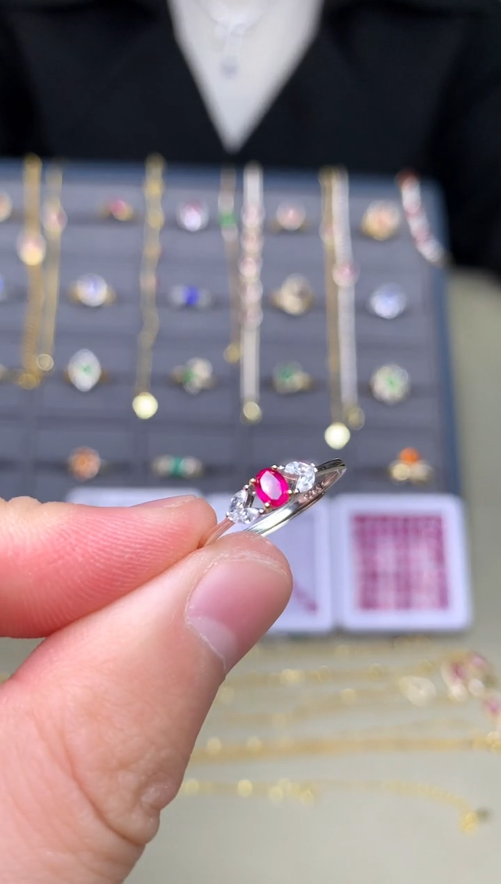 银S925镶嵌戒指红宝石戒指