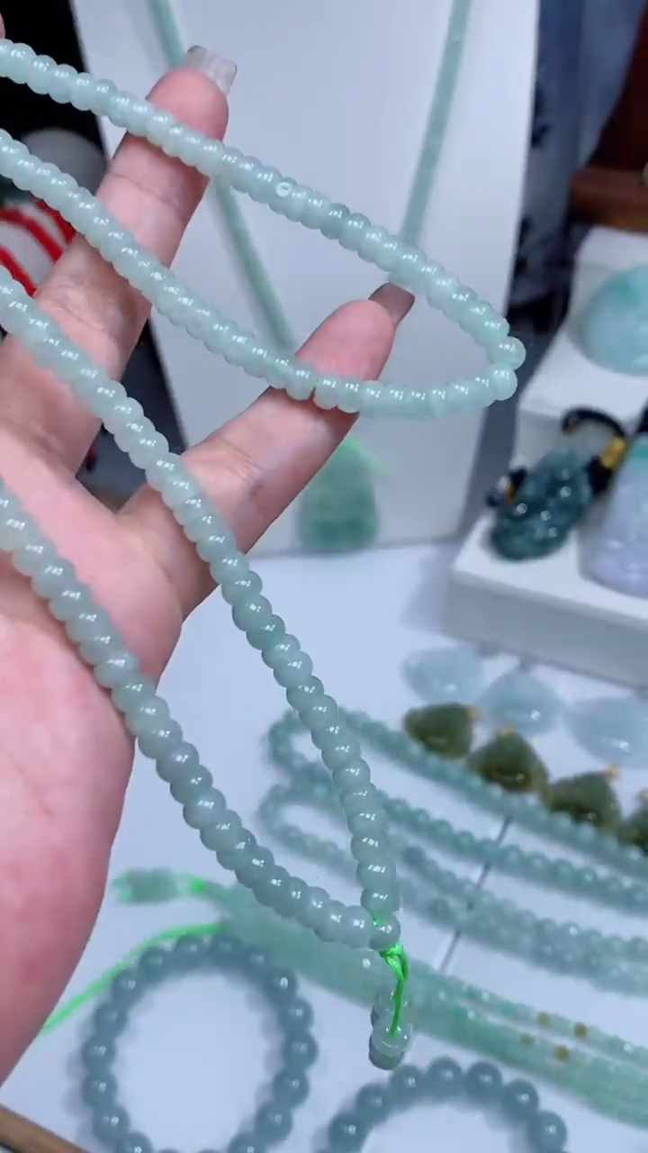 翡翠未镶嵌颈饰珠链