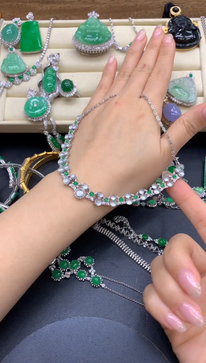 【闪购商品】翡翠颈饰18K金镶嵌564 -中国好珍宝