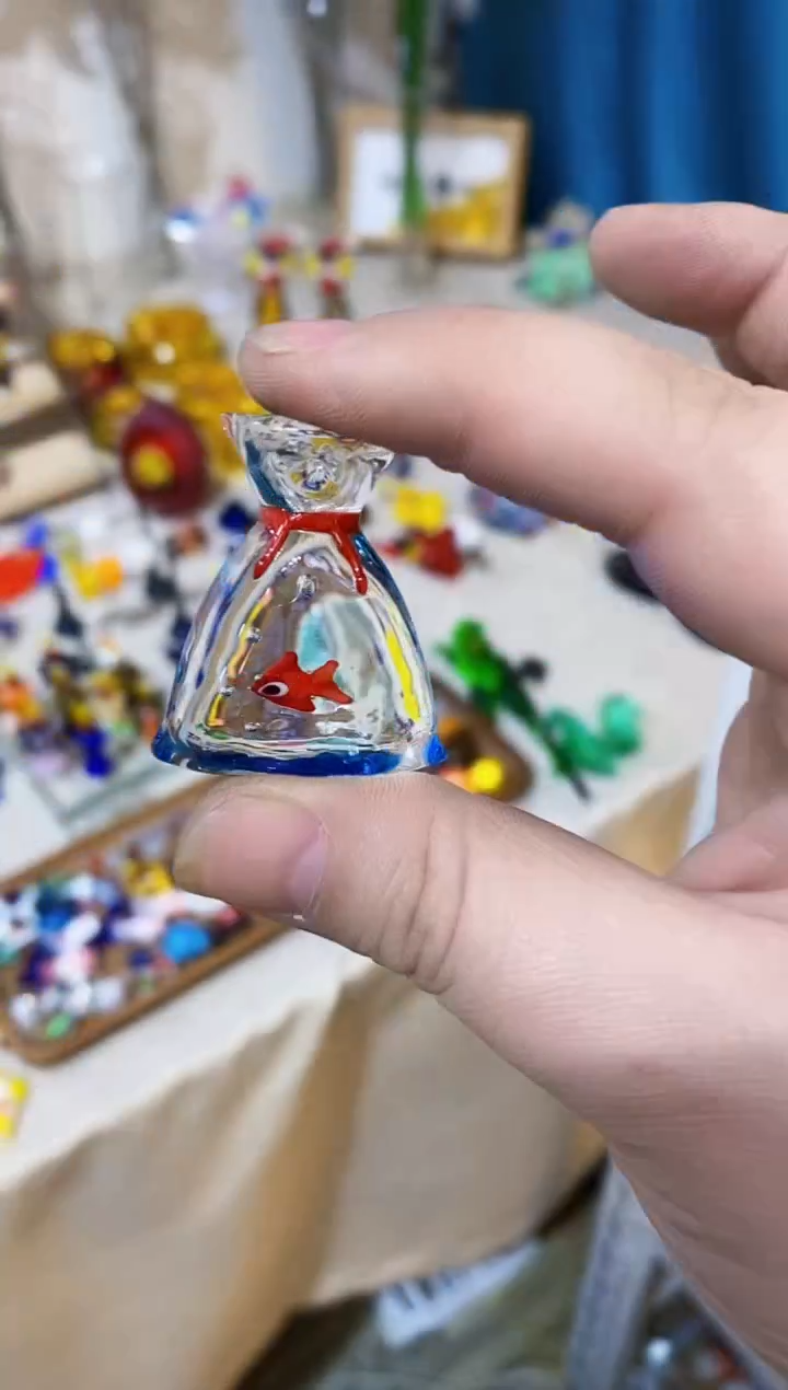 【闪购商品】琉璃手工艺品小鱼袋子