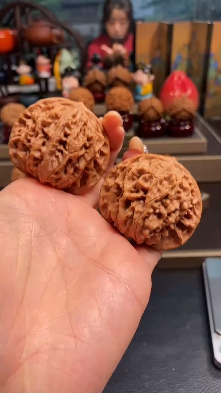 【闪购商品】文玩核桃把件F477蟠龙纹47