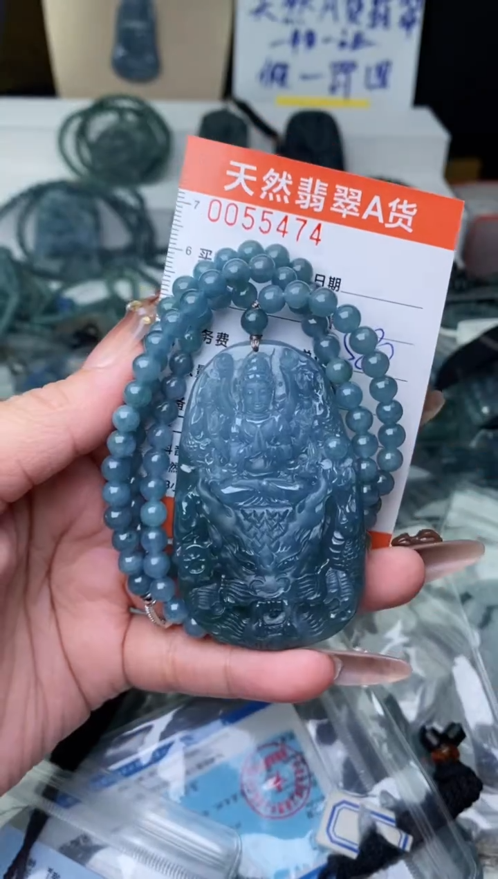 【闪购商品】翡翠颈饰未镶嵌·········