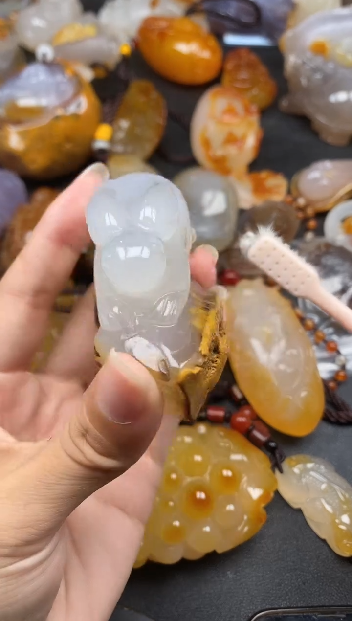 未镶嵌1玛瑙/玉髓志*ll