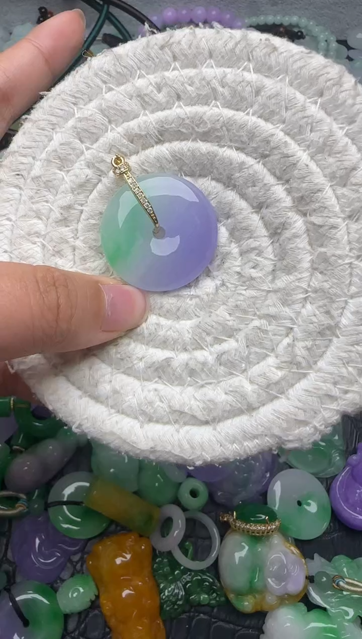 颈饰未镶嵌翡翠缅甸翡翠吊坠