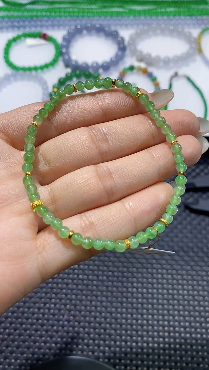 散珠翡翠卡4手串