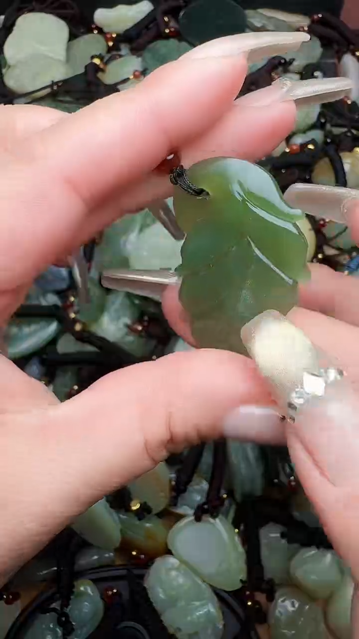 【闪购商品】和田玉颈饰未镶嵌.