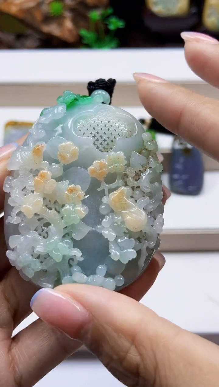 颈饰未镶嵌翡翠翡翠A货