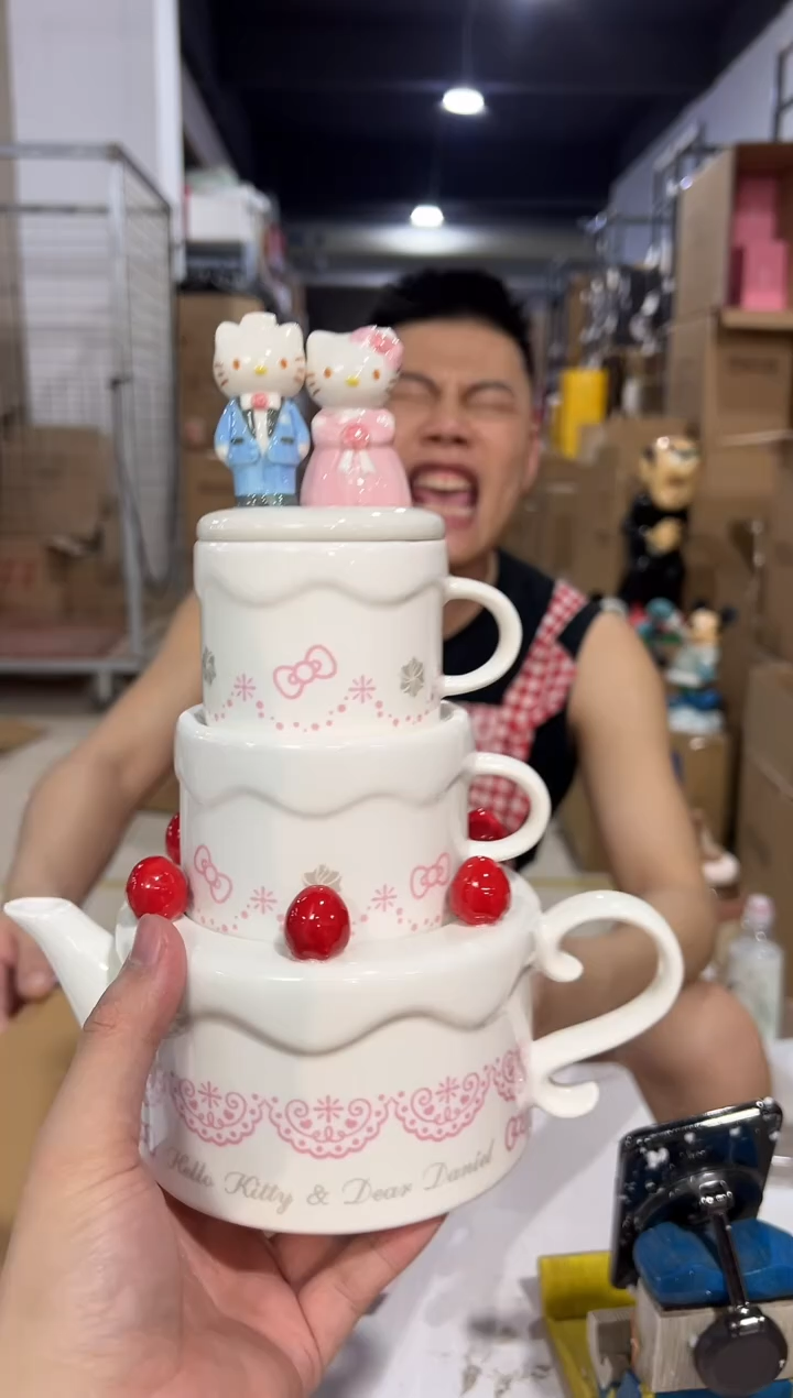 瓷片原盒结婚kt猫蛋糕茶壶