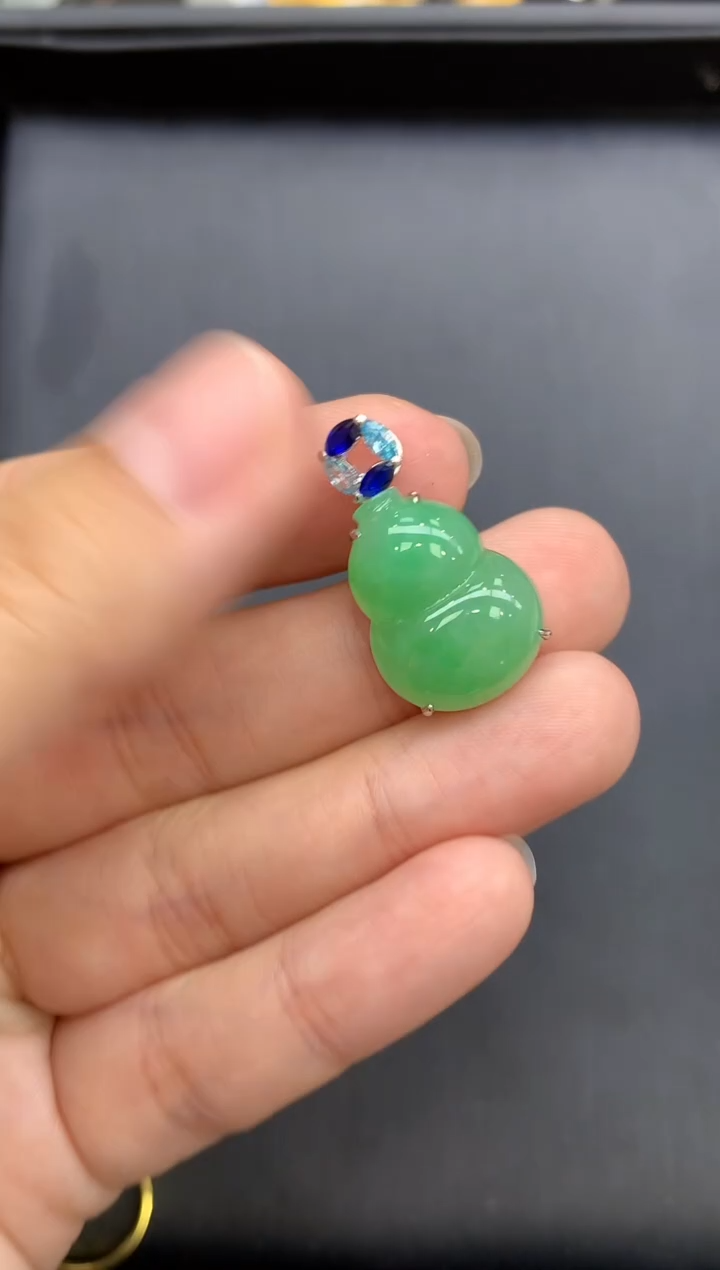 颈饰18K金镶嵌翡翠444-中国好珍宝