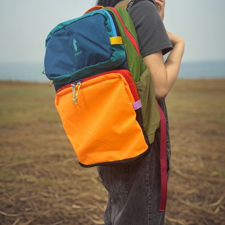 羊驼Tasra16L男女款机器人书包双肩包防水背包多巴胺户外