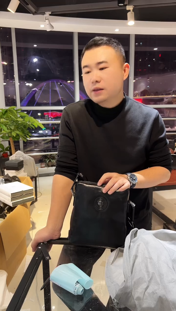 头层牛皮韩爵绅士包包皮具933