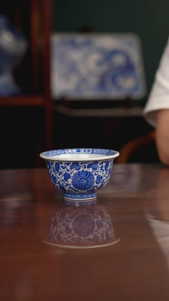 晓月柴窑 缠枝压手杯