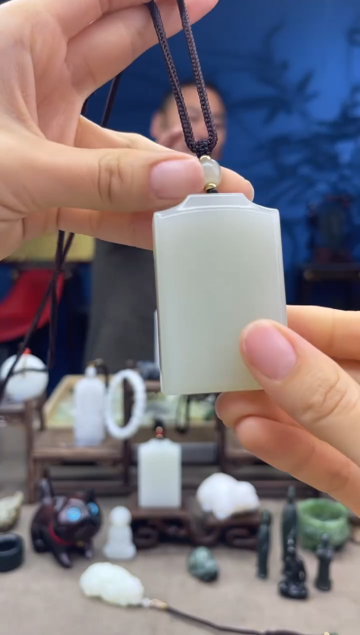 【闪购商品】和田玉颈饰未镶嵌1