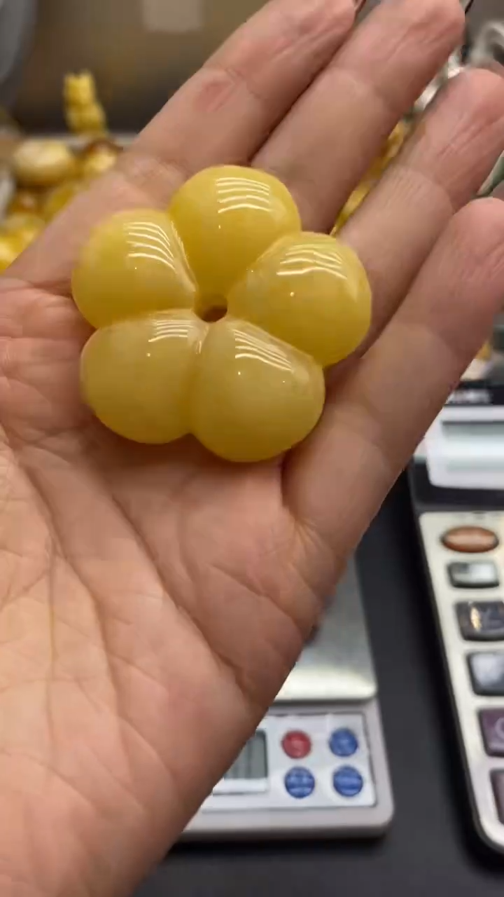 琥珀未镶嵌珠宝奇石1791