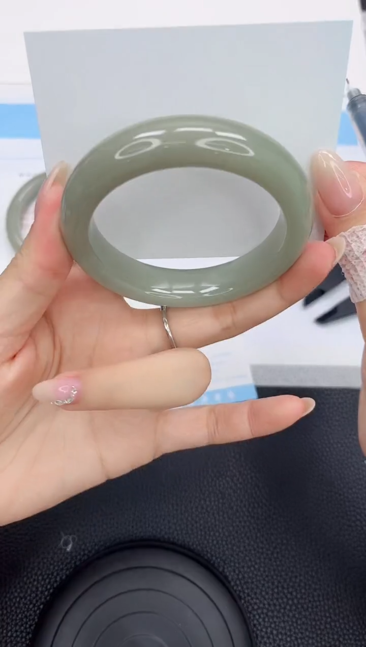 石英质玉手镯未镶嵌a72-56.2