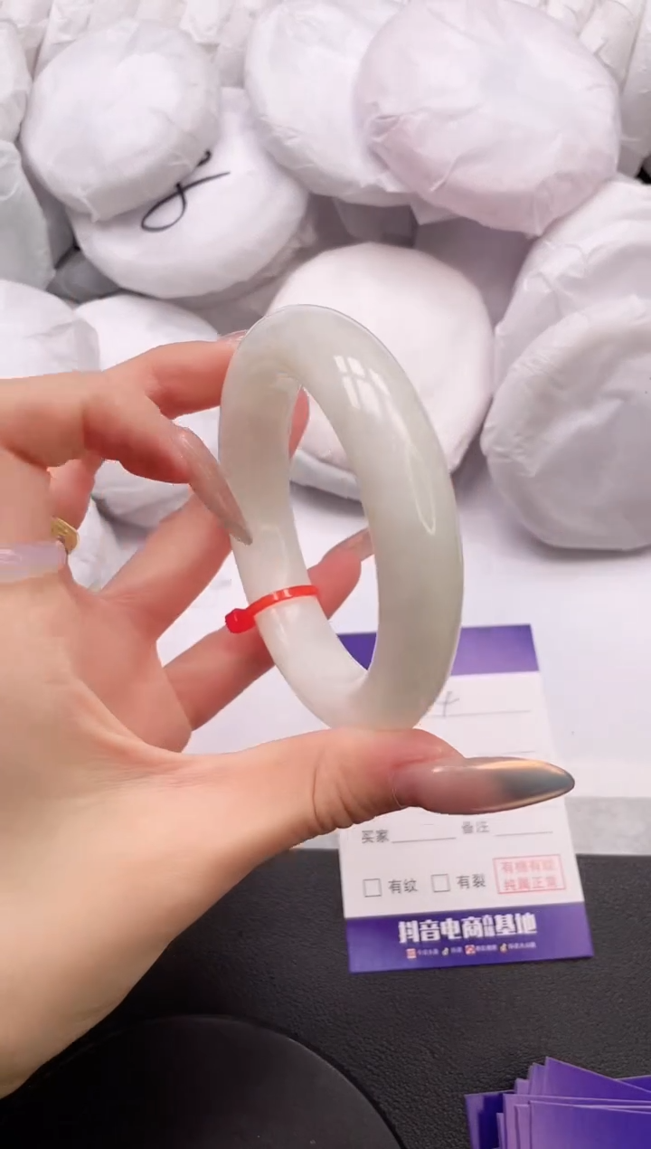 【闪购商品】和田玉手镯未镶嵌20K124-58