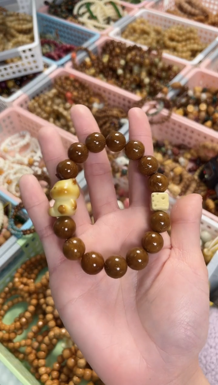 【闪购商品】菩提根/象牙果手串紫金鼠象牙果小熊