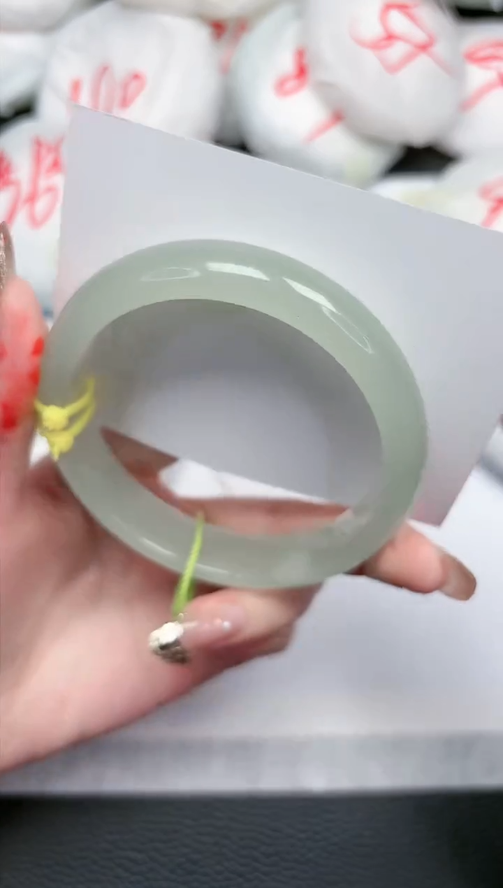 【闪购商品】石英质玉手镯未镶嵌519-62