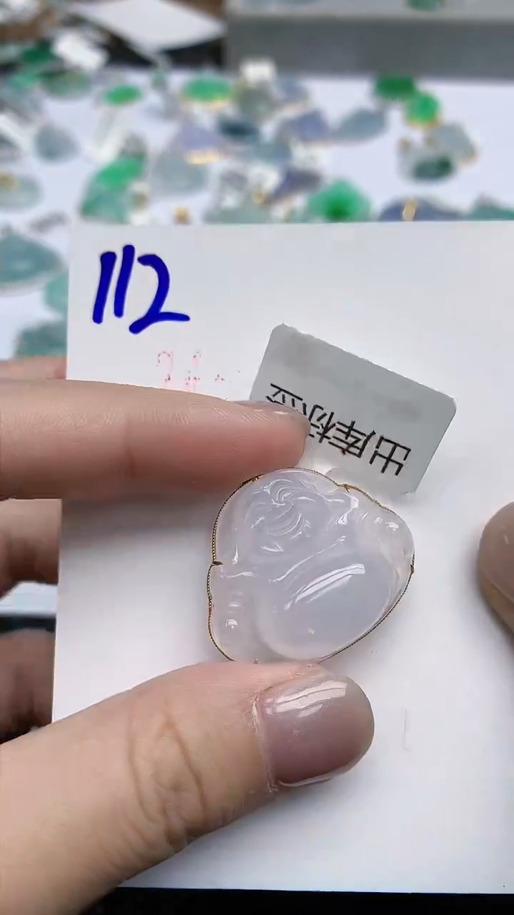 【闪购商品】翡翠挂件18K金镶嵌天然翡翠A货