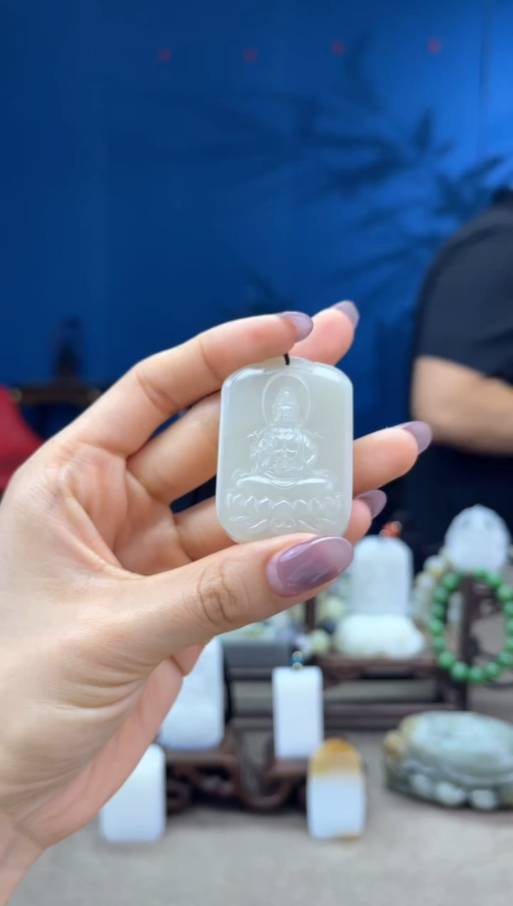 和田玉未镶嵌颈饰1