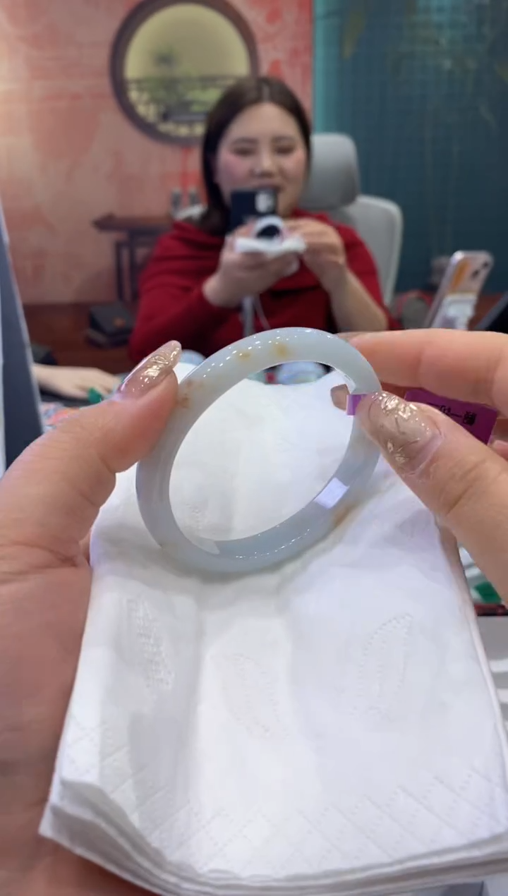 【闪购商品】翡翠手镯未镶嵌多人0012062