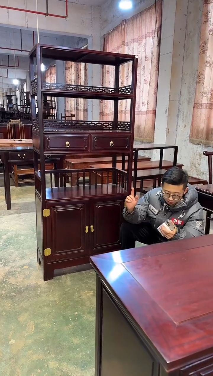 黑酸枝木类成套家具特大书柜 中间抽屉款