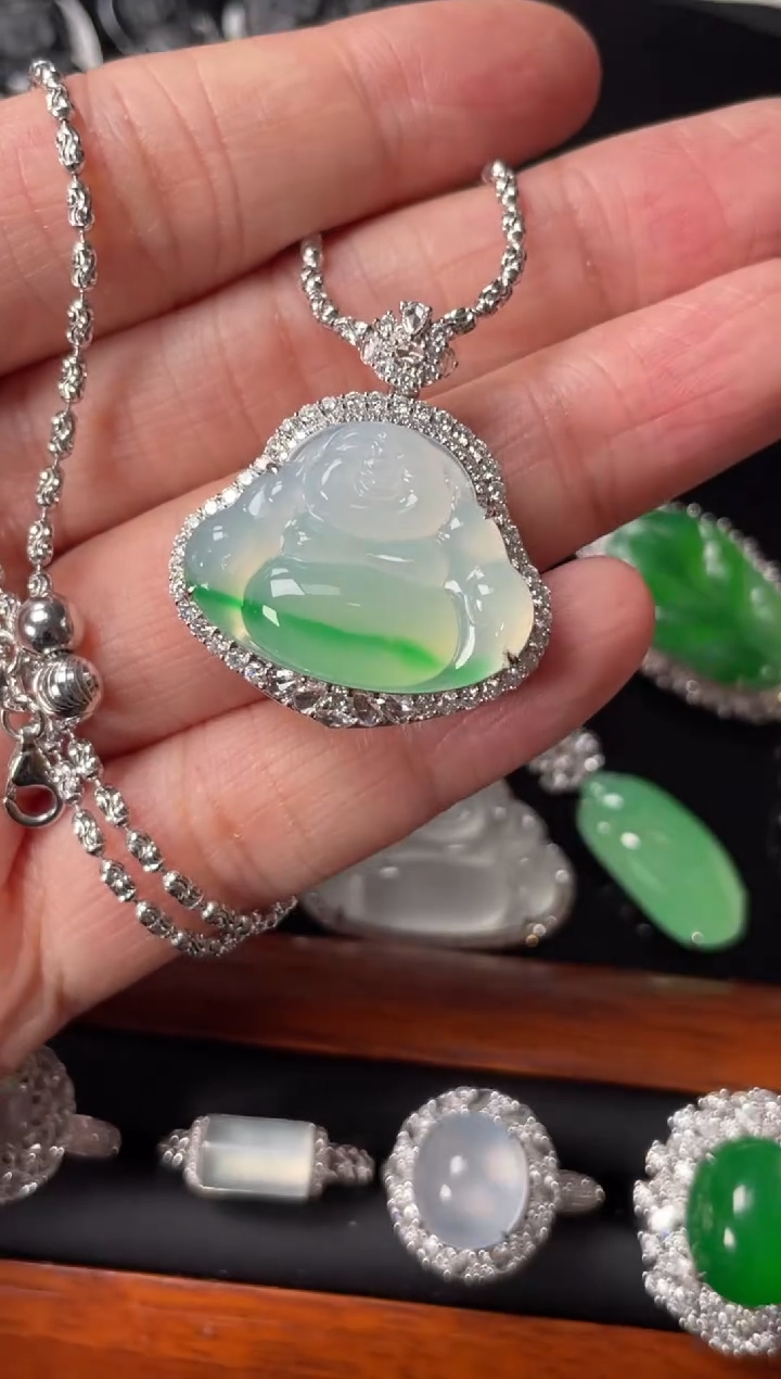 【闪购商品】翡翠颈饰18K金镶嵌缅甸翡翠钻石镶嵌佛公（不含链）
