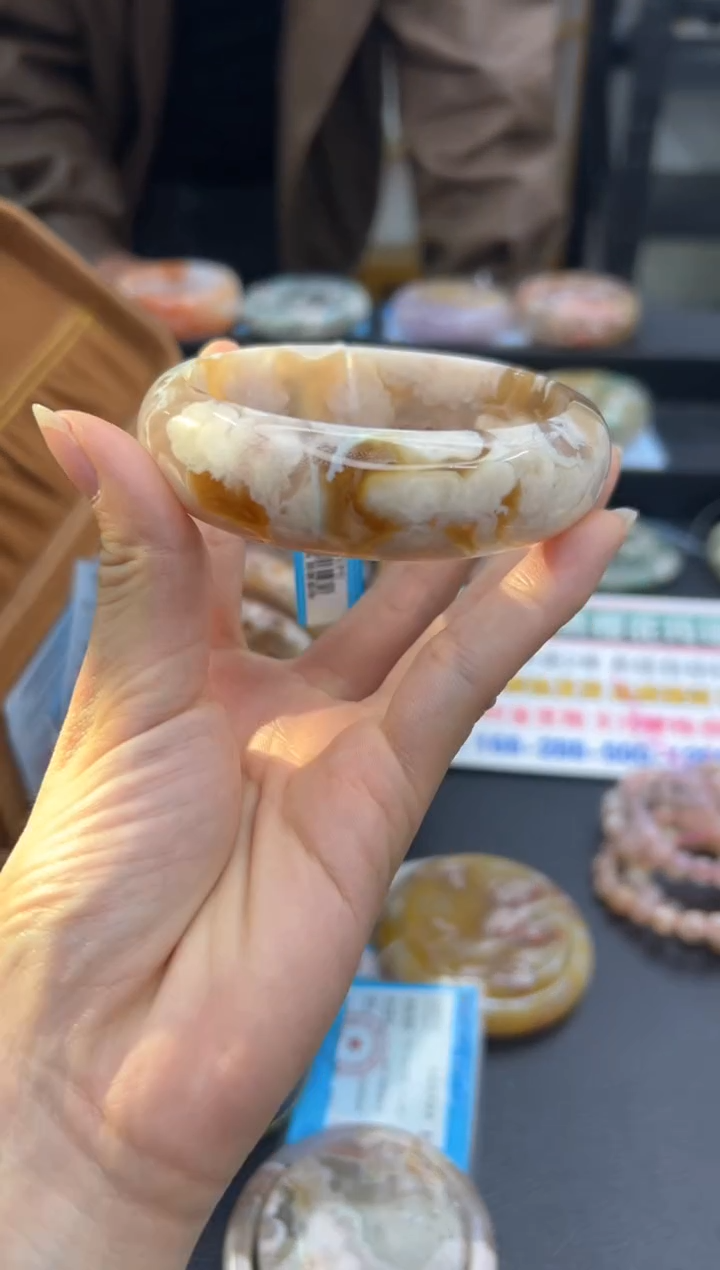 【闪购商品】石英质玉手镯未镶嵌A269(66圈)