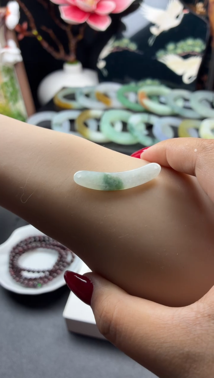 翡翠未镶嵌颈饰14号玉璜