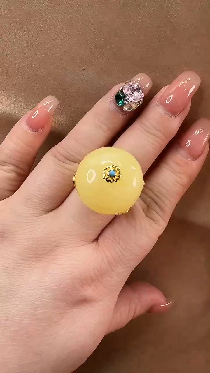 琥珀颈饰未镶嵌戒指