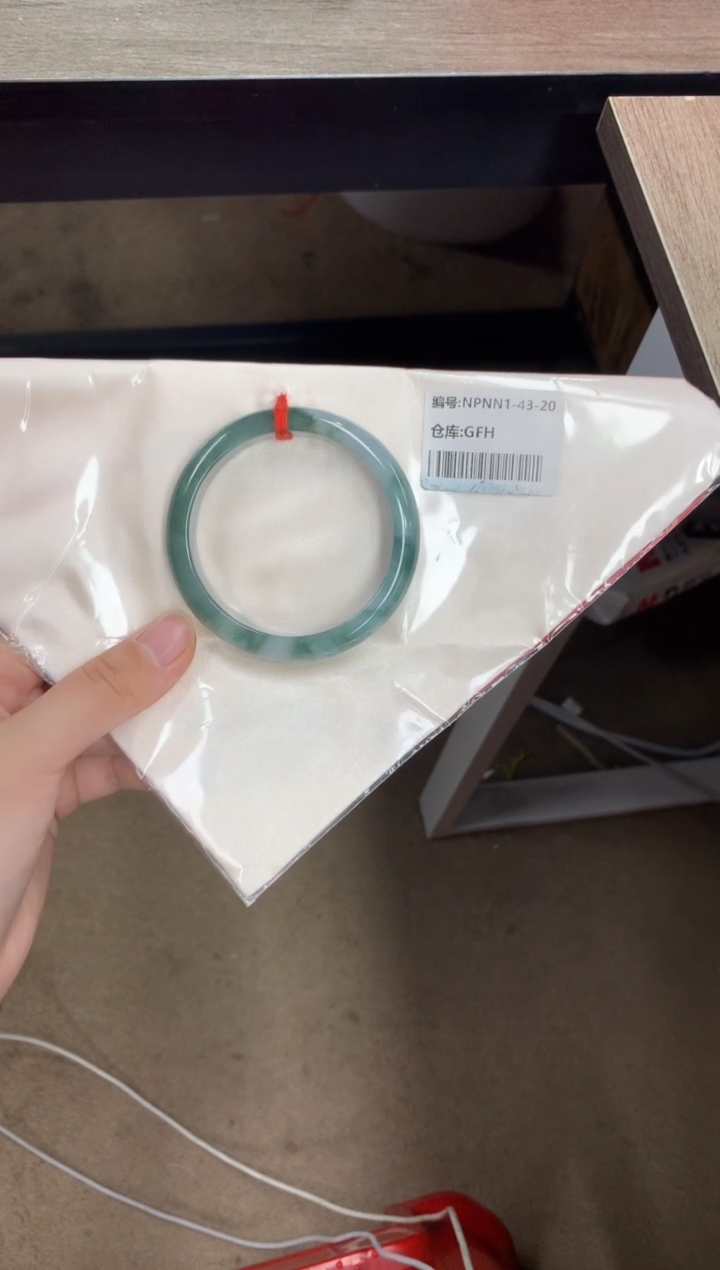 【闪购商品】翡翠手镯未镶嵌翡翠手镯